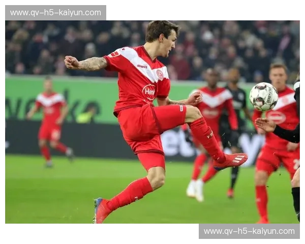 香槟之城的锋芒与法兰西雄狮的觉醒：兰斯与里昂的绿茵权杖之争